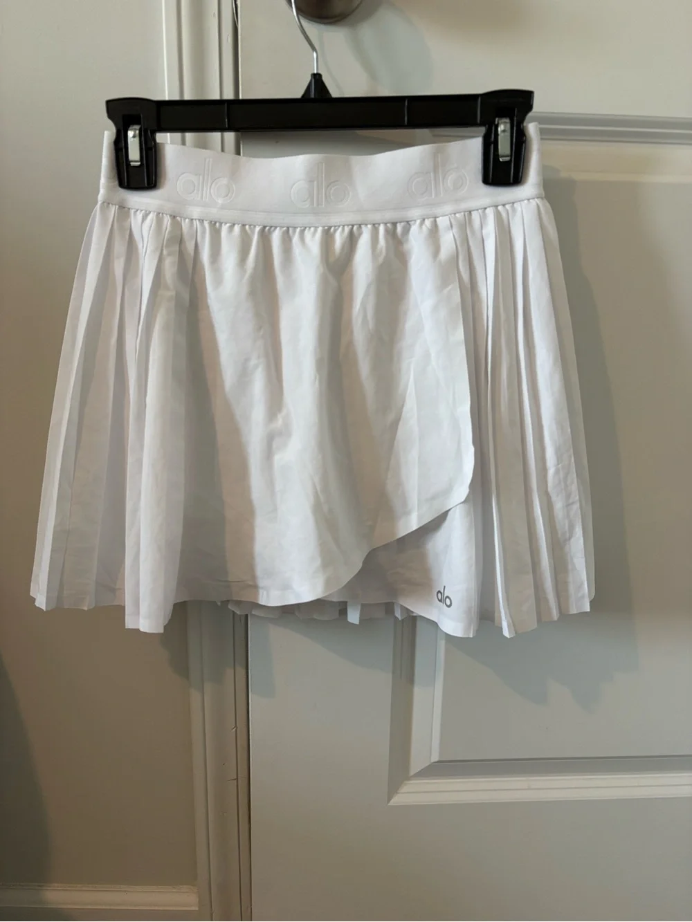 ALO Yoga Aces White Pleated Wrap Tennis Skirt Small Athletic Skirt